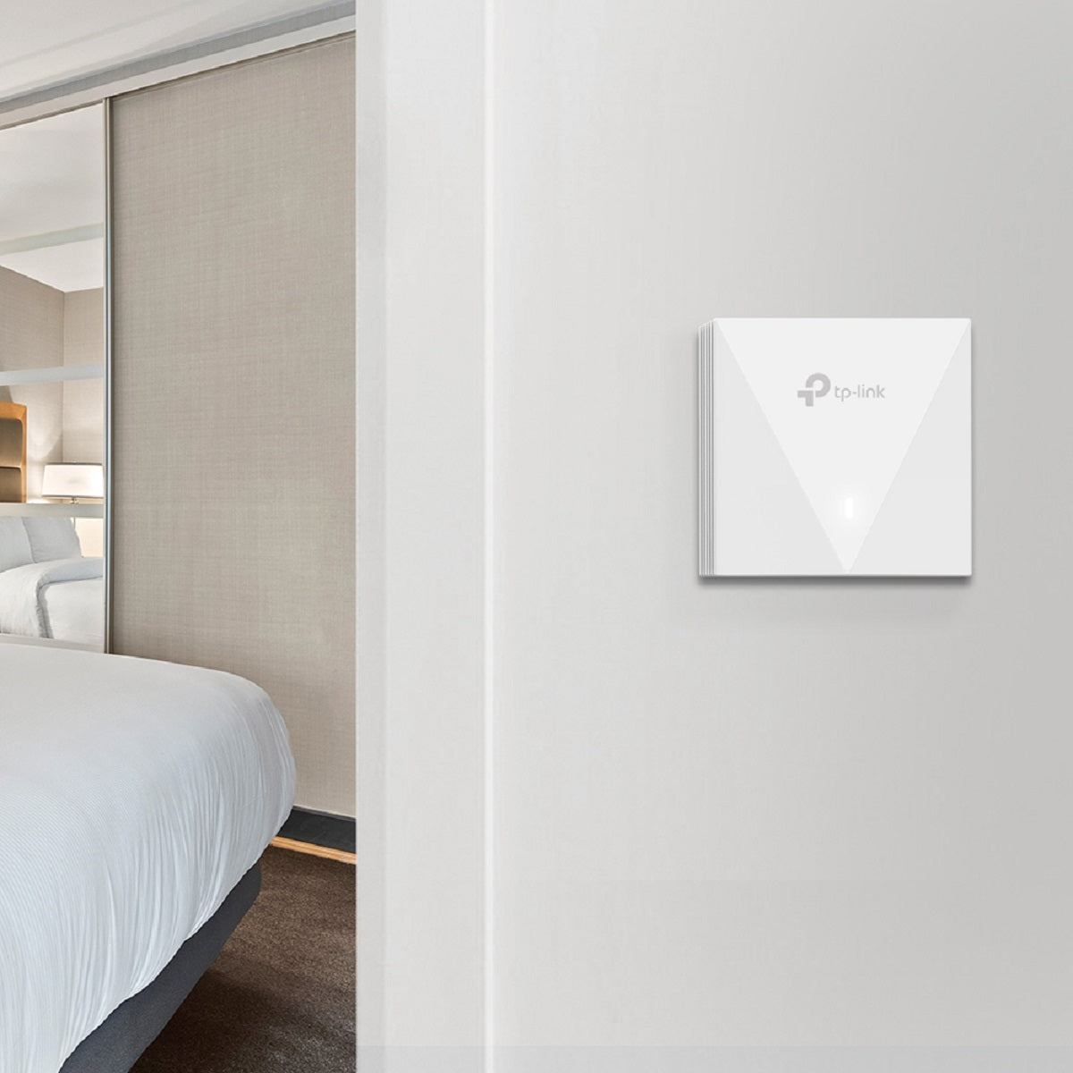 TP-Link EAP650-Wall Plate WiFi 6 Access Point